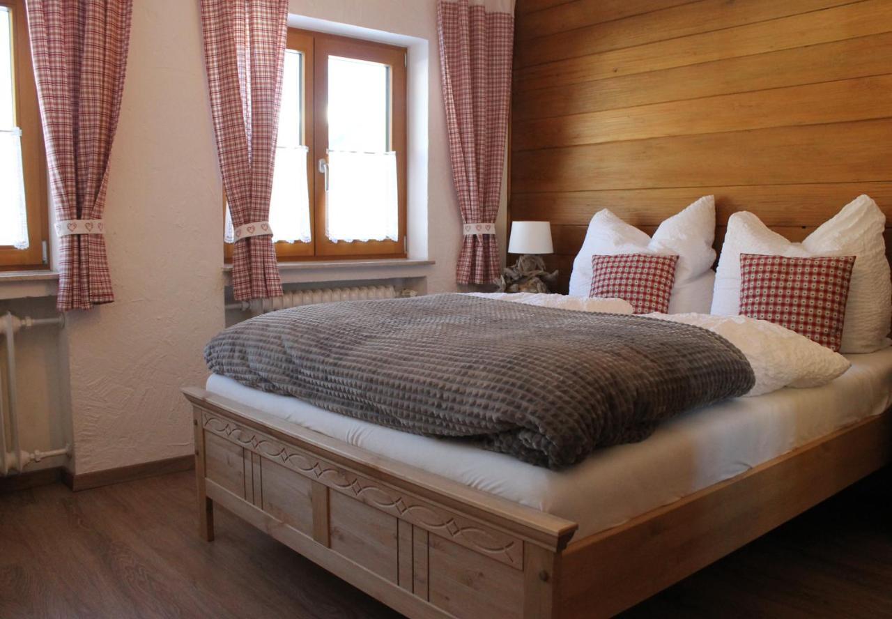 Berggasthof Karntner Alm Hotel Mittenwald Exterior photo